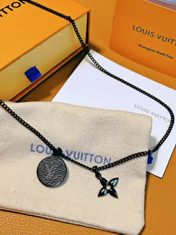 louis vuitton collier s_12201022